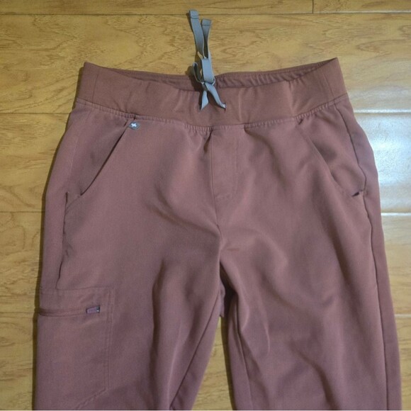 FIGS Zamora Jogger Scrub Pants- MAUVE- Small - Picture 5 of 7